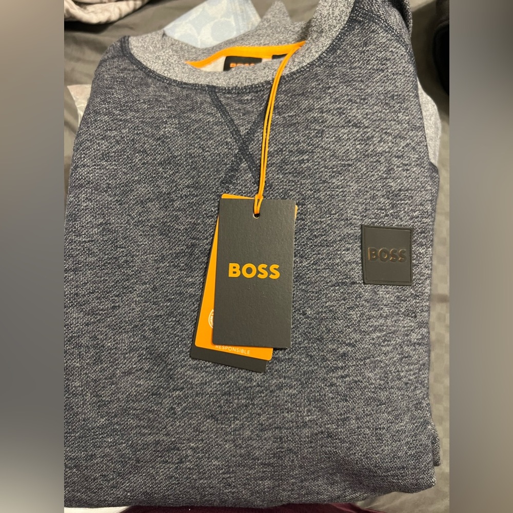 Boss sweatshirt 😍NWT